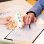Bavaria Finanz Erfahrungen: Wie sich steigende Zinsen auf die Kreditvergabe in Deutschland auswirken 